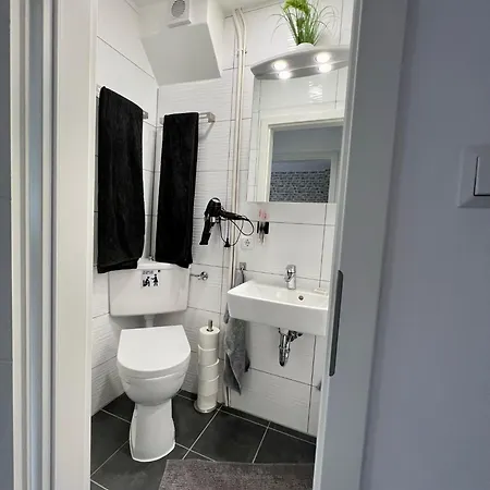 Zwei Apartment