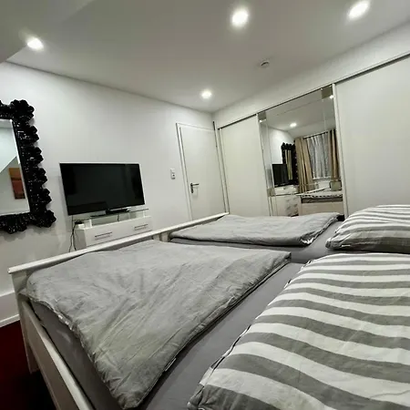 Zwei Apartment